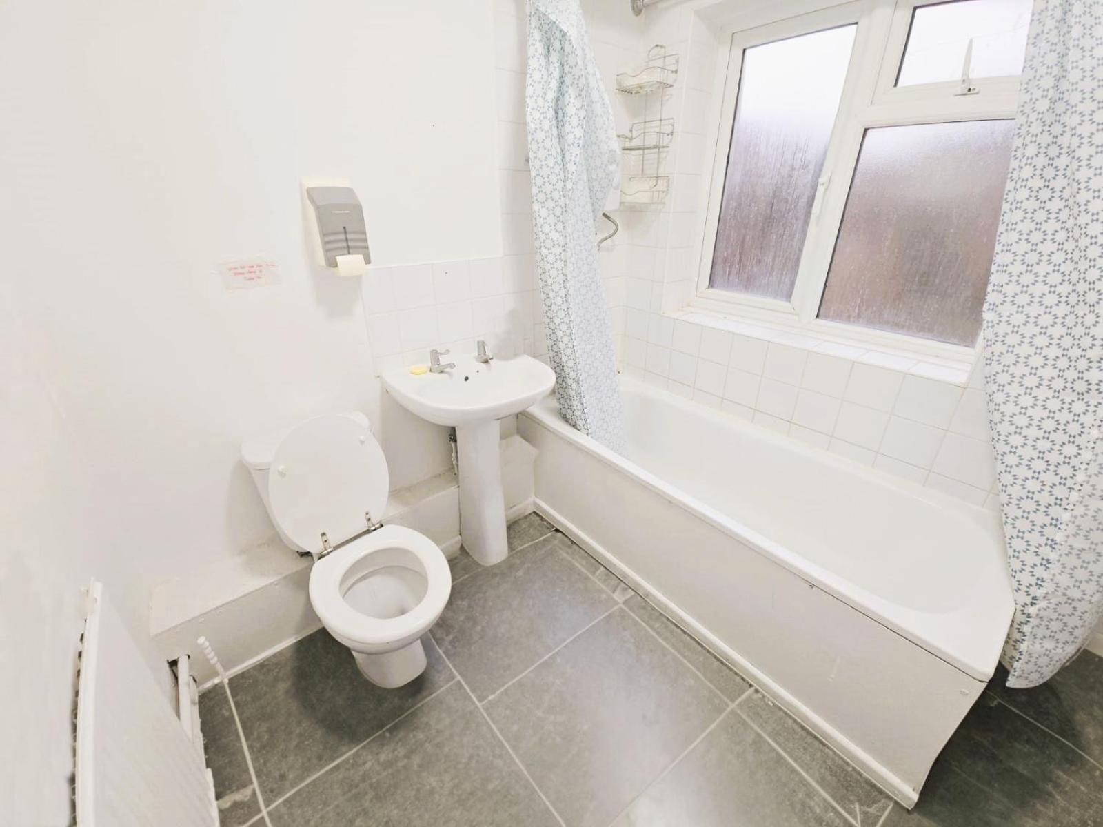 Reading Town Centre Hotel Екстериор снимка